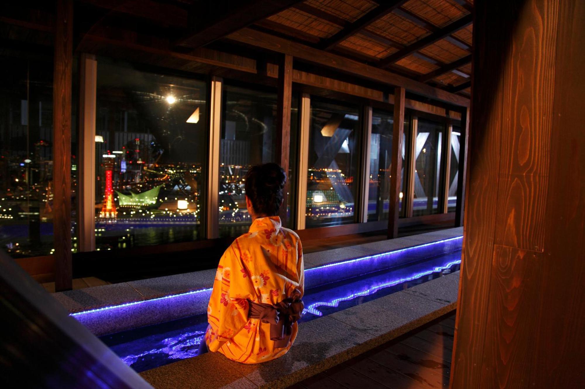 Kobe Harbor Land Onsen Manyo-Club Hotel Bagian luar foto